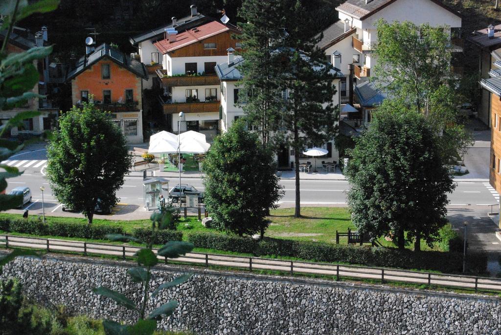 Locanda Tana De 'L Ors Val di Zoldo Bagian luar foto